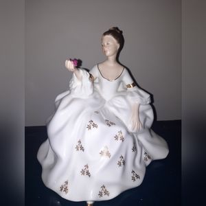 Royal Doulton figurine My Love HN 2339 Bone